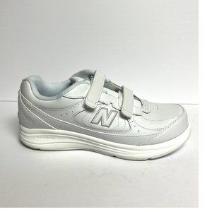 New Balance Womens 577v1 Walking Shoe White Size 9.5EE